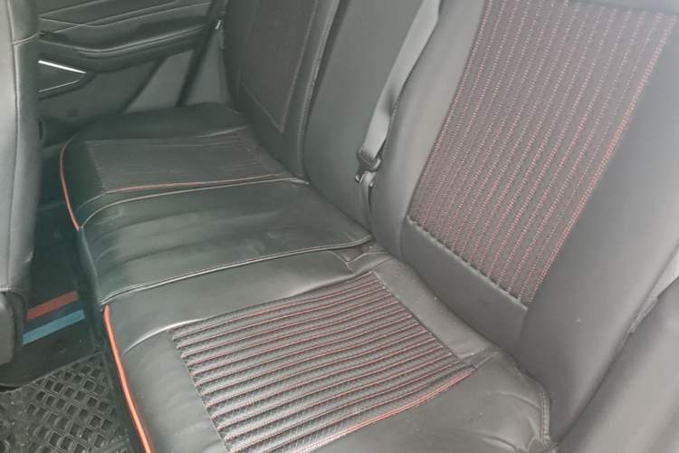 Used Geely Auto Emgrand 2023 4th Generation Champion Edition 1.5L CVT Prestige Model Left Rear Seat