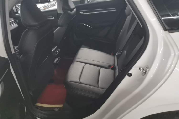 Used Geely Auto Emgrand 2023 4th Generation Champion Edition 1.5L CVT Luxury Model Left Rear Seat
