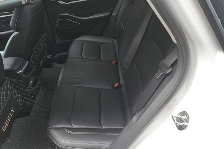 Used Geely Auto Emgrand 2023 4th Generation Champion Edition 1.5L Manual Luxury Model Left Rear Seat