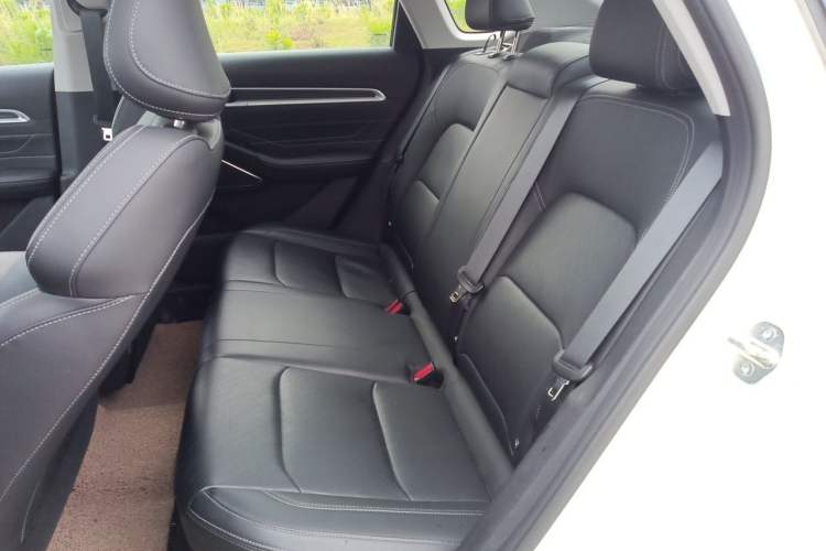 Used Geely Auto Emgrand 2023 4th Generation Champion Edition 1.5L CVT Luxury Model Left Rear Seat
