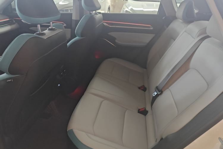 Used Geely Auto Emgrand 2023 4th Generation Champion Edition 1.5L CVT Flagship Model Left Rear Seat