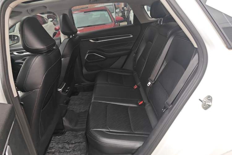 Used Geely Auto Emgrand 2023 4th Generation Champion Edition 1.5L CVT Prestige Model Left Rear Seat