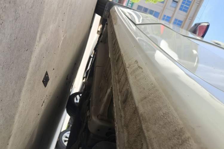 Used Geely Auto Emgrand 2023 4th Generation Champion Edition 1.5L CVT Prestige Model Left Side Sill