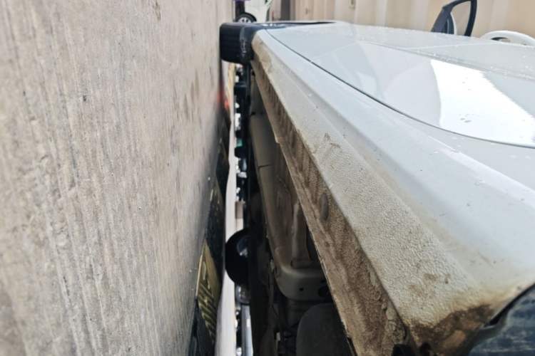 Used Geely Auto Emgrand 2023 4th Generation Champion Edition 1.5L CVT Prestige Model Left Side Sill