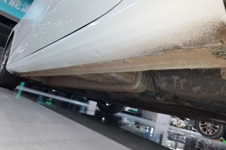 Used Geely Auto Emgrand 2023 4th Generation Champion Edition 1.5L CVT Prestige Model Left Side Sill