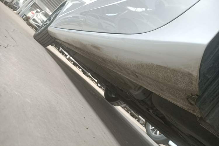Used Geely Auto Emgrand 2023 4th Generation Champion Edition 1.5L CVT Luxury Model Left Side Sill