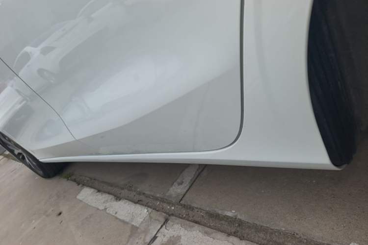 Used Geely Auto Emgrand 2023 4th Generation Champion Edition 1.5L CVT Luxury Model Left Side Sill