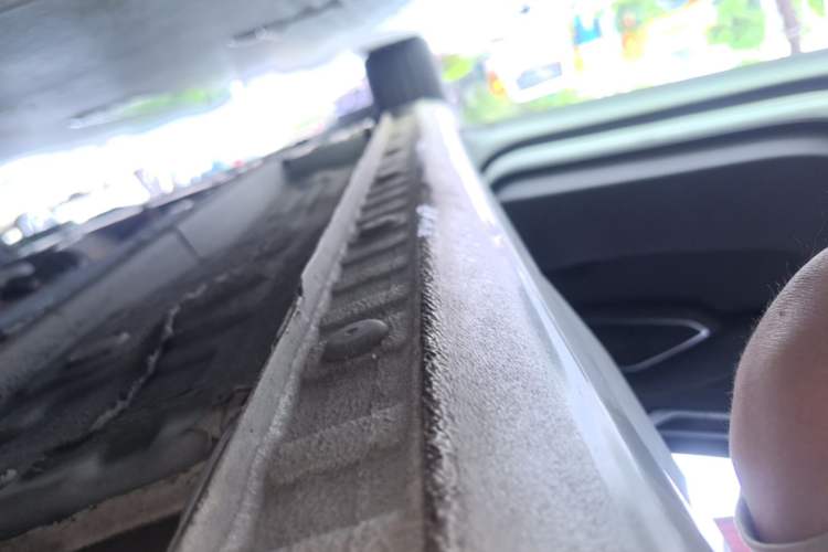Used Geely Auto Emgrand 2023 4th Generation Champion Edition 1.5L CVT Luxury Model Left Side Sill