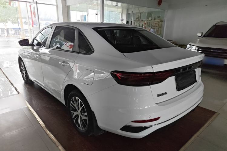Used Geely Auto Emgrand 2023 4th Generation Champion Edition 1.5L Manual Luxury Model Rear Left 45 Deg