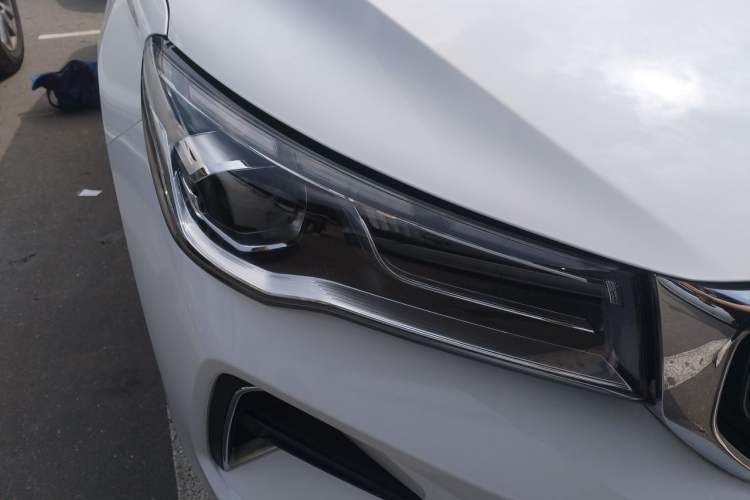 Used Geely Auto Emgrand 2023 4th Generation Champion Edition 1.5L CVT Prestige Model Right Front Headlight
