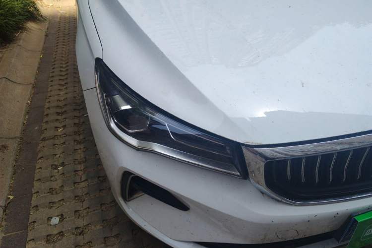 Used Geely Auto Emgrand 2023 4th Generation Champion Edition 1.5L CVT Prestige Model Right Front Headlight