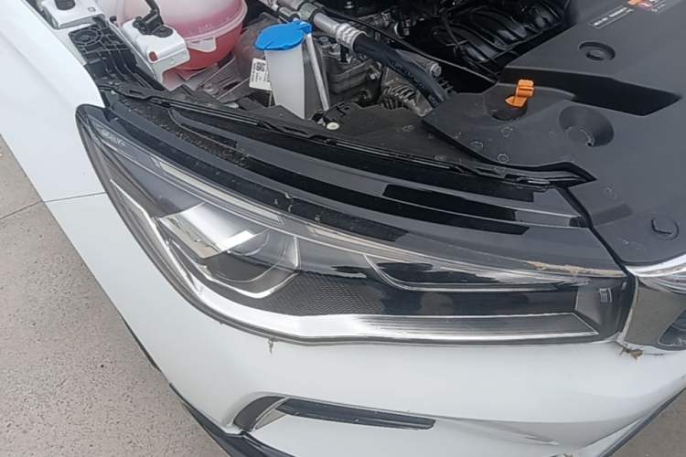Used Geely Auto Emgrand 2023 4th Generation Champion Edition 1.5L CVT Luxury Model Right Front Headlight