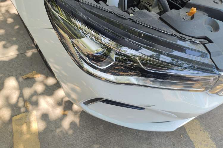 Used Geely Auto Emgrand 2023 4th Generation Champion Edition 1.5L CVT Luxury Model Right Front Headlight