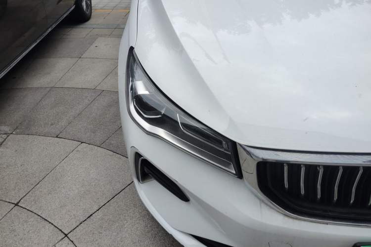 Used Geely Auto Emgrand 2023 4th Generation Champion Edition 1.5L CVT Luxury Model Right Front Headlight