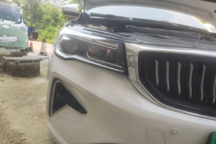 Used Geely Auto Emgrand 2023 4th Generation Champion Edition 1.5L Manual Luxury Model Right Front Headlight