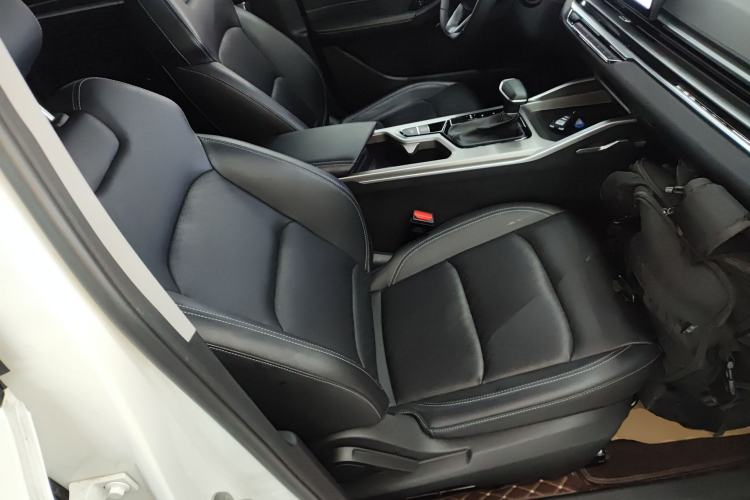 Used Geely Auto Emgrand 2023 4th Generation Champion Edition 1.5L CVT Prestige Model Right Front Seat