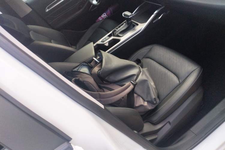 Used Geely Auto Emgrand 2023 4th Generation Champion Edition 1.5L CVT Luxury Model Right Front Seat