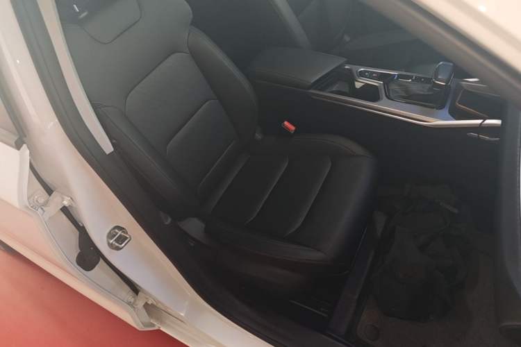 Used Geely Auto Emgrand 2023 4th Generation Champion Edition 1.5L CVT Luxury Model Right Front Seat