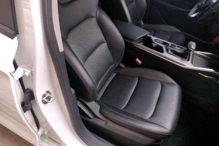 Used Geely Auto Emgrand 2023 4th Generation Champion Edition 1.5L CVT Luxury Model Right Front Seat