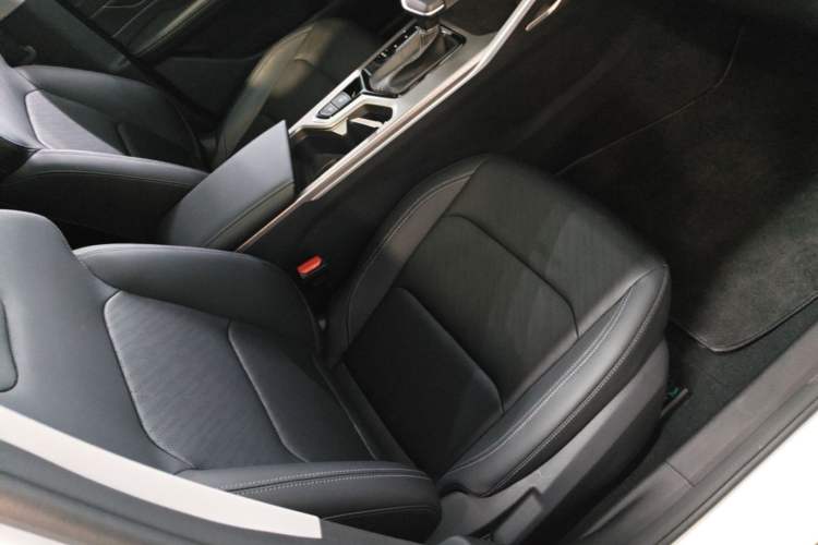 Used Geely Auto Emgrand 2023 4th Generation Champion Edition 1.5L CVT Luxury Model Right Front Seat