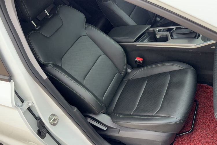 Used Geely Auto Emgrand 2023 4th Generation Champion Edition 1.5L CVT Luxury Model Right Front Seat