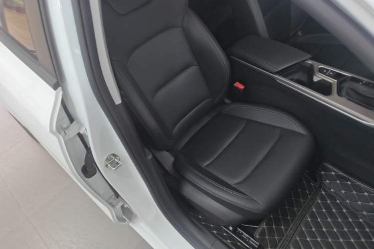 Used Geely Auto Emgrand 2023 4th Generation Champion Edition 1.5L CVT Luxury Model Right Front Seat