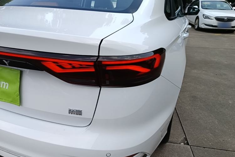 Used Geely Auto Emgrand 2023 4th Generation Champion Edition 1.5L CVT Prestige Model Right Rear Taillight