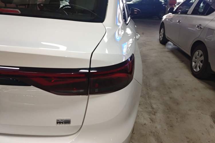 Used Geely Auto Emgrand 2023 4th Generation Champion Edition 1.5L CVT Prestige Model Right Rear Taillight