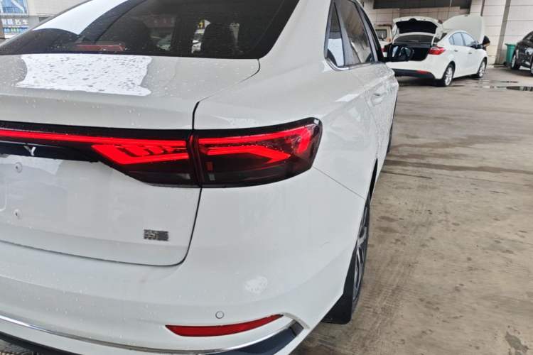 Used Geely Auto Emgrand 2023 4th Generation Champion Edition 1.5L CVT Prestige Model Right Rear Taillight