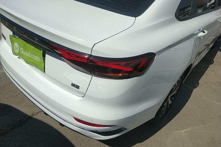 Used Geely Auto Emgrand 2023 4th Generation Champion Edition 1.5L CVT Luxury Model Right Rear Taillight