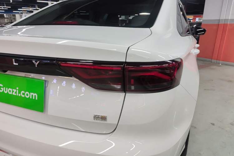 Used Geely Auto Emgrand 2023 4th Generation Champion Edition 1.5L CVT Luxury Model Right Rear Taillight