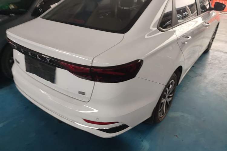 Used Geely Auto Emgrand 2023 4th Generation Champion Edition 1.5L Manual Luxury Model Right Rear Taillight