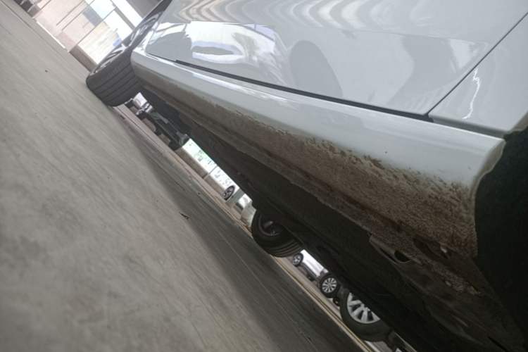 Used Geely Auto Emgrand 2023 4th Generation Champion Edition 1.5L CVT Luxury Model Right Side Sill