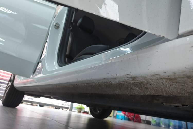 Used Geely Auto Emgrand 2023 4th Generation Champion Edition 1.5L CVT Luxury Model Right Side Sill