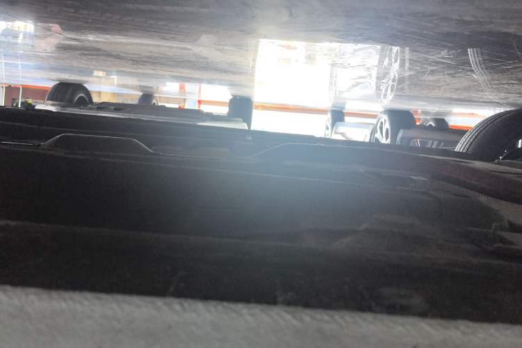 Used Geely Auto Emgrand 2023 4th Generation Champion Edition 1.5L CVT Luxury Model Right Side Sill