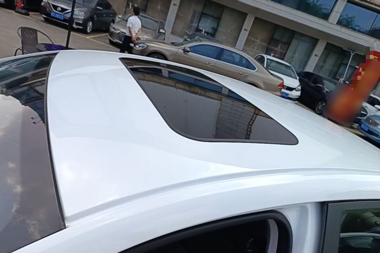 Used Geely Auto Emgrand 2023 4th Generation Champion Edition 1.5L CVT Prestige Model Roof