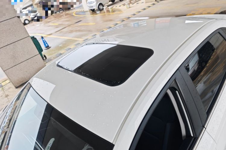 Used Geely Auto Emgrand 2023 4th Generation Champion Edition 1.5L CVT Prestige Model Roof