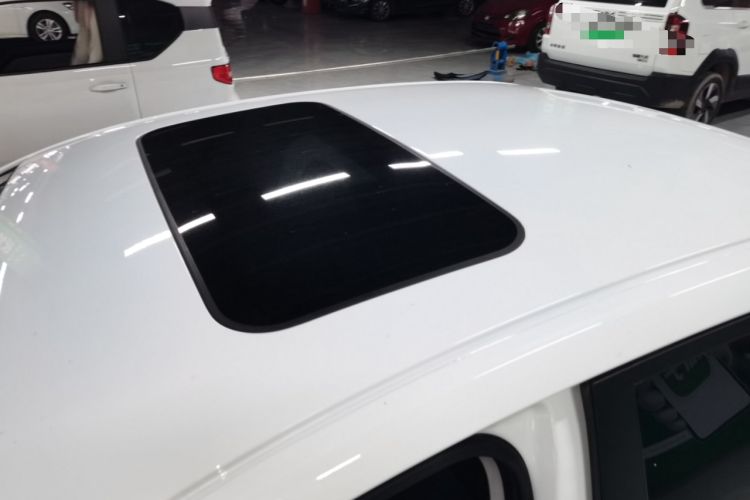 Used Geely Auto Emgrand 2023 4th Generation Champion Edition 1.5L CVT Prestige Model Roof