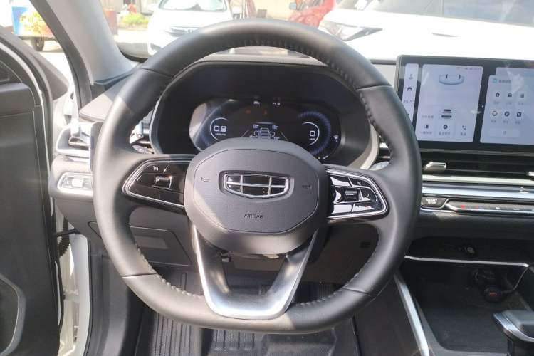 Used Geely Auto Emgrand 2023 4th Generation Champion Edition 1.5L CVT Prestige Model Steering Wheel