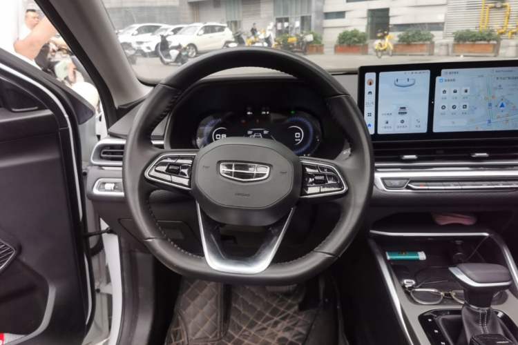 Used Geely Auto Emgrand 2023 4th Generation Champion Edition 1.5L CVT Prestige Model Steering Wheel