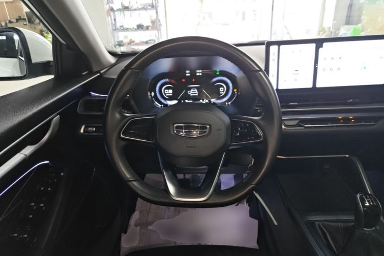 Used Geely Auto Emgrand 2023 4th Generation Champion Edition 1.5L Manual Luxury Model Steering Wheel
