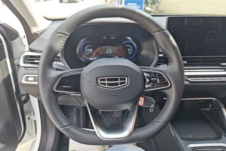 Used Geely Auto Emgrand 2023 4th Generation Champion Edition 1.5L Manual Luxury Model Steering Wheel