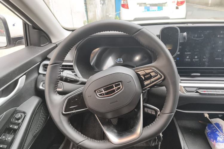 Used Geely Auto Emgrand 2023 4th Generation Champion Edition 1.5L Manual Luxury Model Steering Wheel