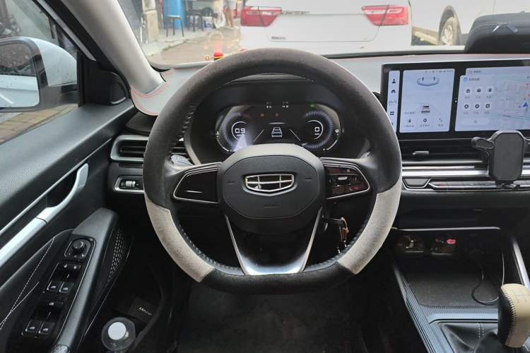 Used Geely Auto Emgrand 2023 4th Generation Champion Edition 1.5L Manual Luxury Model Steering Wheel