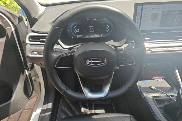 Used Geely Auto Emgrand 2023 4th Generation Champion Edition 1.5L Manual Luxury Model Steering Wheel