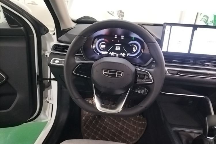 Used Geely Auto Emgrand 2023 4th Generation Champion Edition 1.5L Manual Luxury Model Steering Wheel