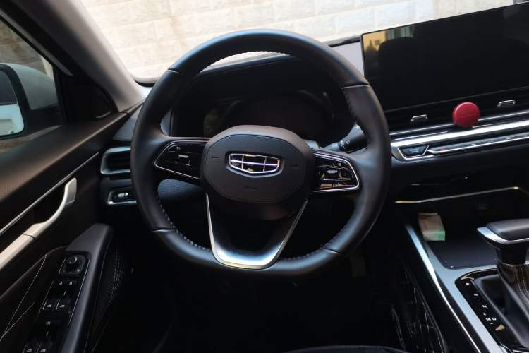 Used Geely Auto Emgrand 2023 4th Generation Champion Edition 1.5L CVT Luxury Model Steering Wheel