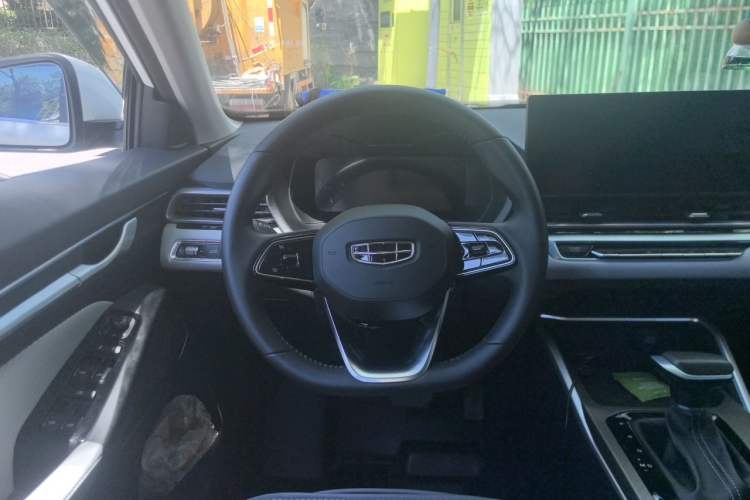 Used Geely Auto Emgrand 2023 4th Generation Champion Edition 1.5L CVT Flagship Model Steering Wheel