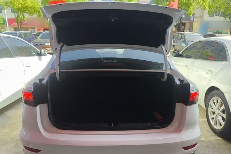 Used Geely Auto Emgrand 2023 4th Generation Champion Edition 1.5L CVT Prestige Model Trunk