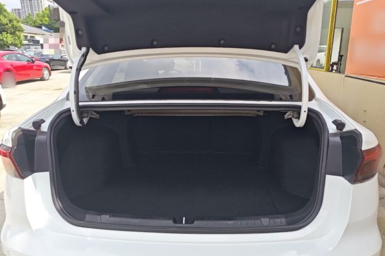 Used Geely Auto Emgrand 2023 4th Generation Champion Edition 1.5L Manual Luxury Model Trunk